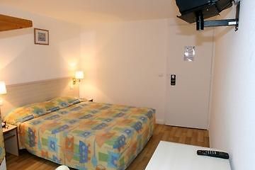 Inter-Hotel Aeroport Aulnat Экстерьер фото